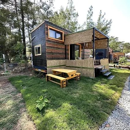 Pavlonya Guest Farm - Tiny House *