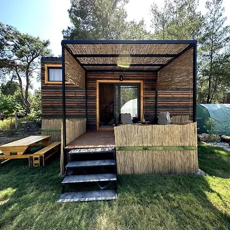 Pavlonya Guest Farm - Tiny House Casa de Férias